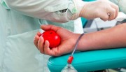 Жители Краснодарского края сдали кровь для детей больных раком