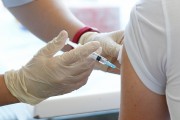 В 24 муниципалитетах Кубани план вакцинации от коронавируса выполнили более чем наполовину